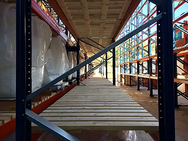 Base para rack industrial - Reja de madera - TIMGAD